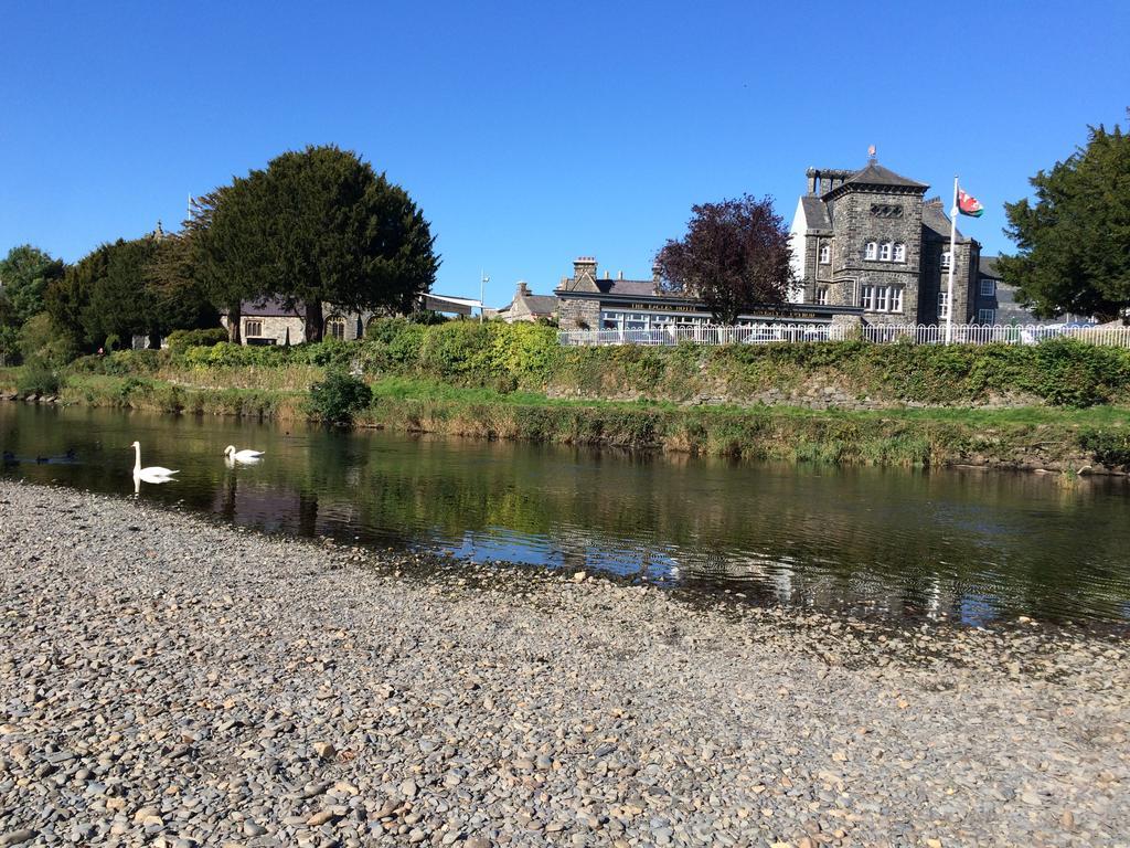 The Eagles Hotel Llanrwst Zewnętrze zdjęcie